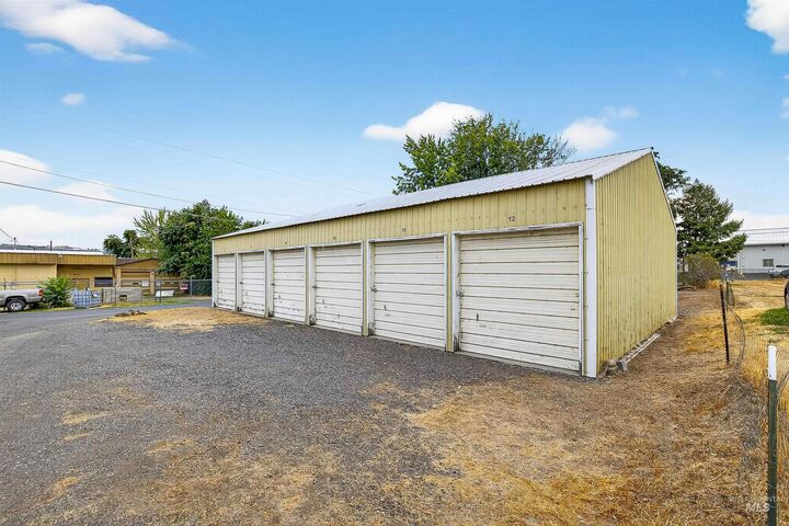 Property Photo: 705 28th St N ID 83501