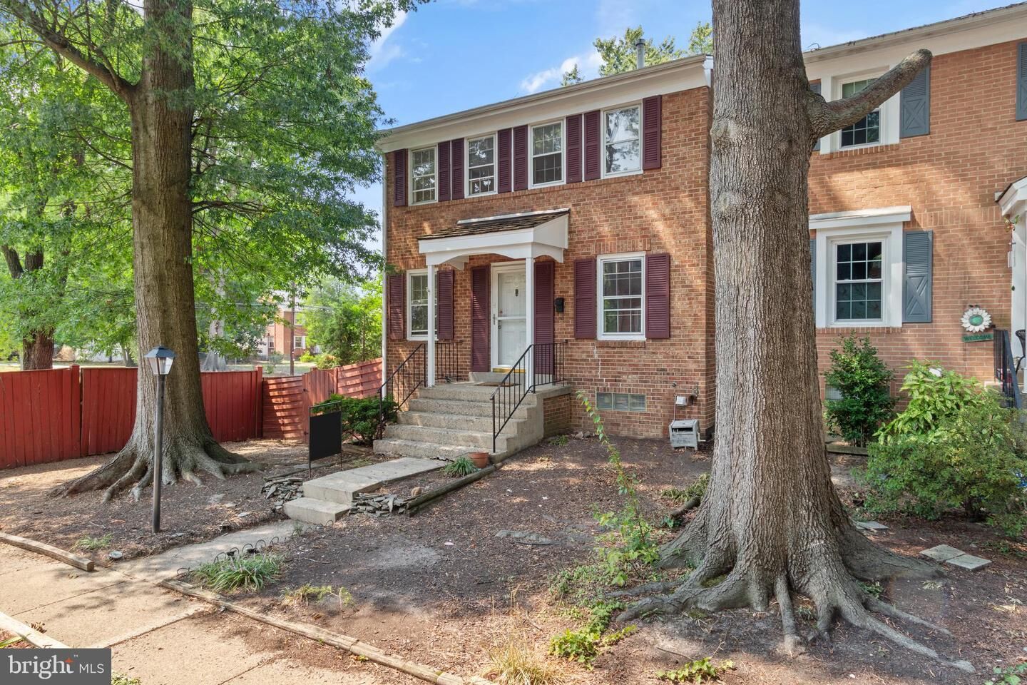 Property Photo:  13143 Putnam Circle  VA 22191 
