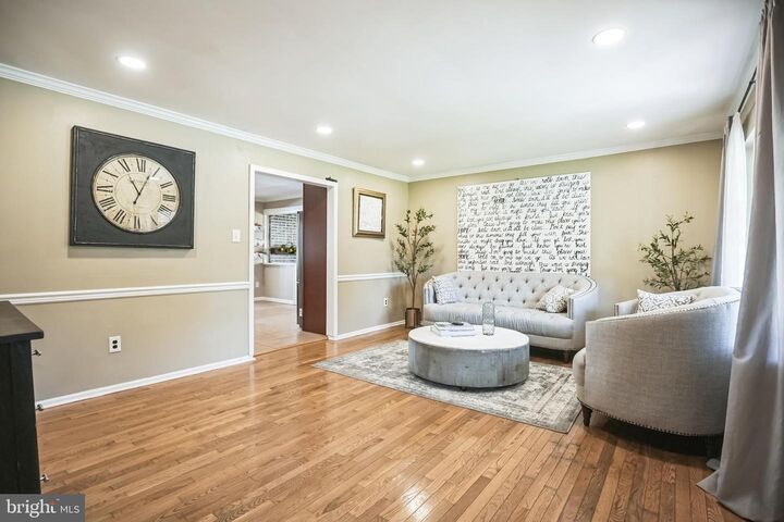 Property Photo:  24 Hunters Drive  NJ 08054 