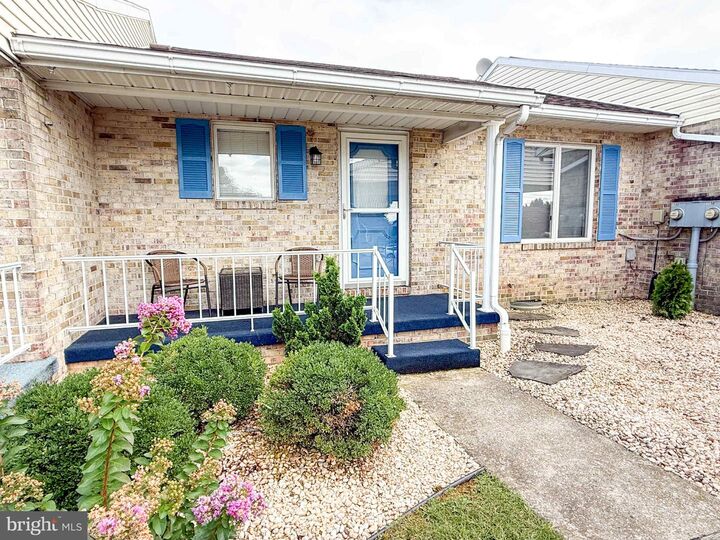 Property Photo:  1088 Westgate Drive  PA 17201 