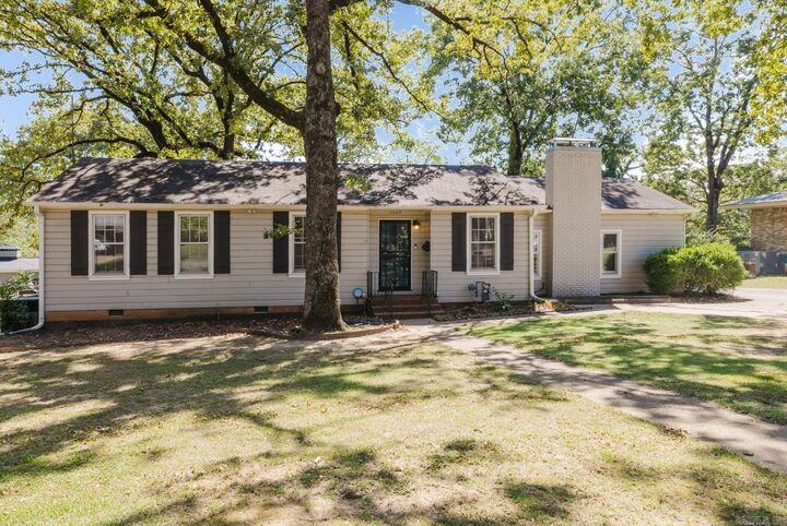 Property Photo:  7309 Gable Drive  AR 72205