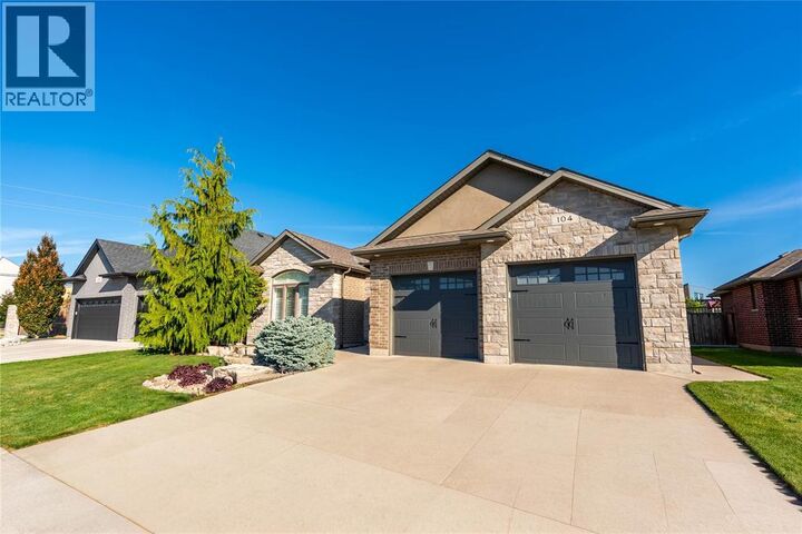 Property Photo:  104 Lizucha Drive  ON N7S 0C6 