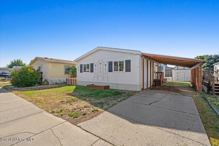 Property Photo: 2154 W Windermere Ave ID 83815