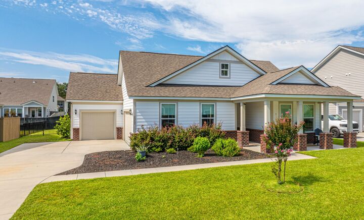 Property Photo:  2052 Parish House Circle  SC 29455 