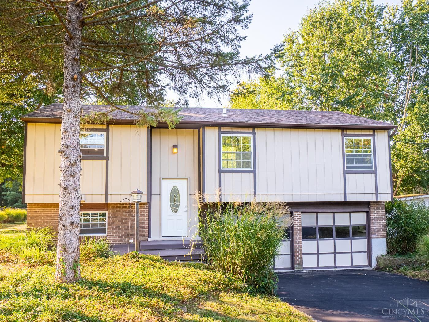 Property Photo: 1431 Woodville Pike OH 45140