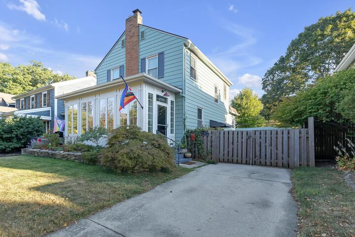 Property Photo:  119 W Dunedin Road  OH 43214 