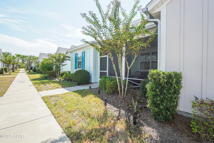 Property Photo:  8643 Conch Shell Court  FL 32413 