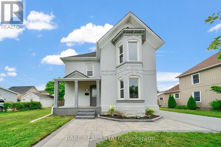 Property Photo: 4372 Ontario Street ON L0R 1B0