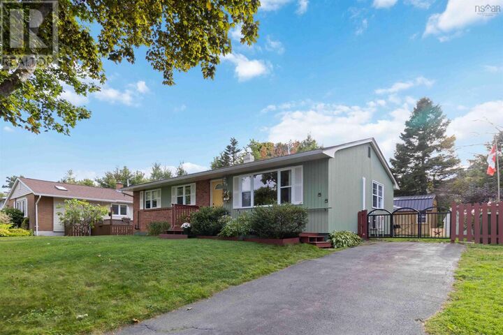 Photo de la propriété:  96 Attwood Crescent  NS B2V 1G7 