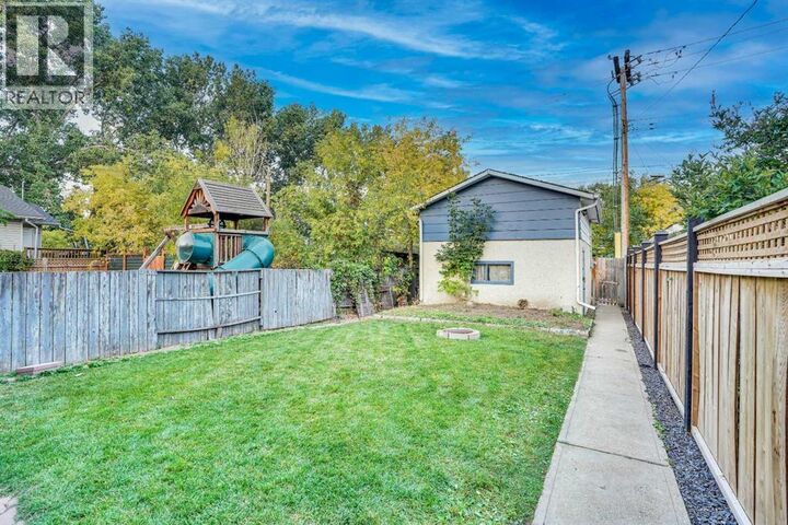 Property Photo: 1414 15 Street Southeast AB T2G 3L7