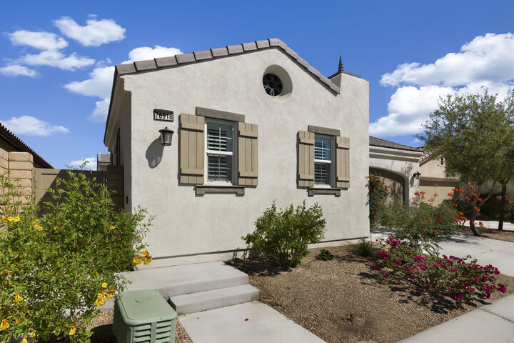 Property Photo: 78918 Adesso Way Way CA 92211