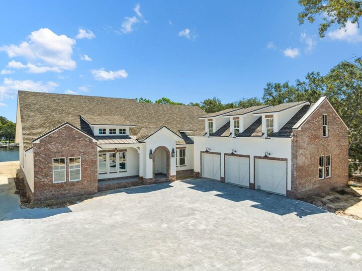 Property Photo:  82 Indian Bayou Drive  FL 32541 