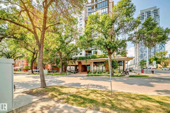 Property Photo:  10028 119 Street NW 404  AB T5K 1Y8 