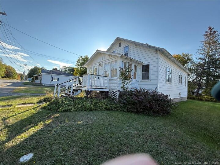 67 Saunders Street  McAdam NB E6J 1L4 photo