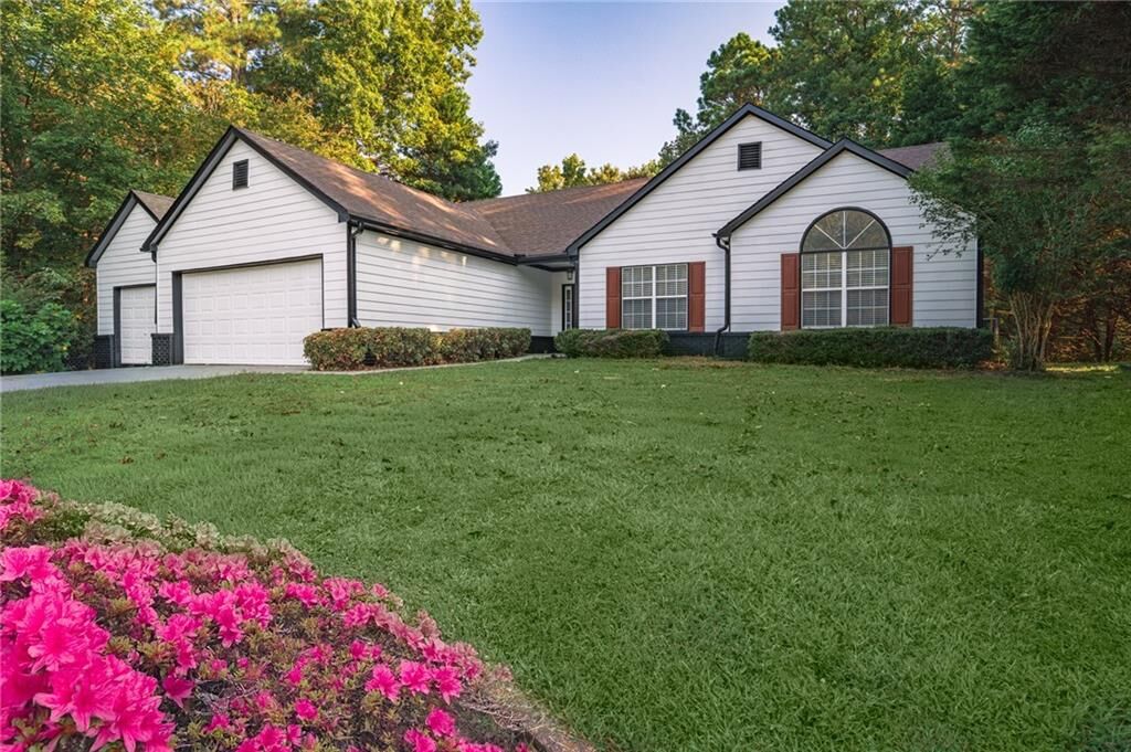 Property Photo:  328 Allatoona Shores Drive  GA 30114 