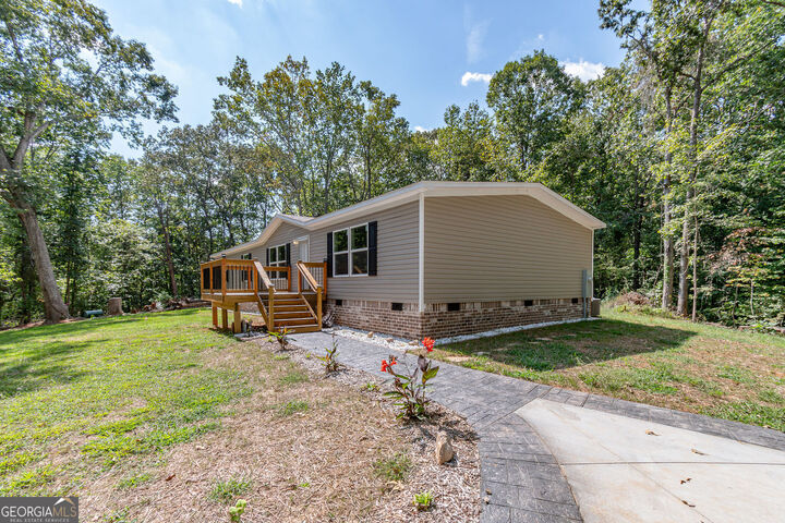Property Photo: 94 King Arthur Court GA 30533