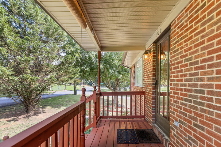 Property Photo: 920 Tasso Lane NE TN 37312