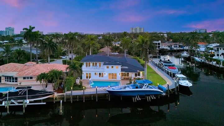 Property Photo: 2593 SE 9 Street FL 33062