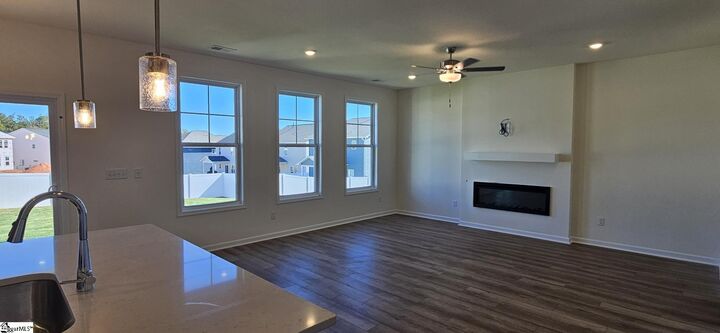 Property Photo: 305 Ecton Place Lot 54 SC 29605