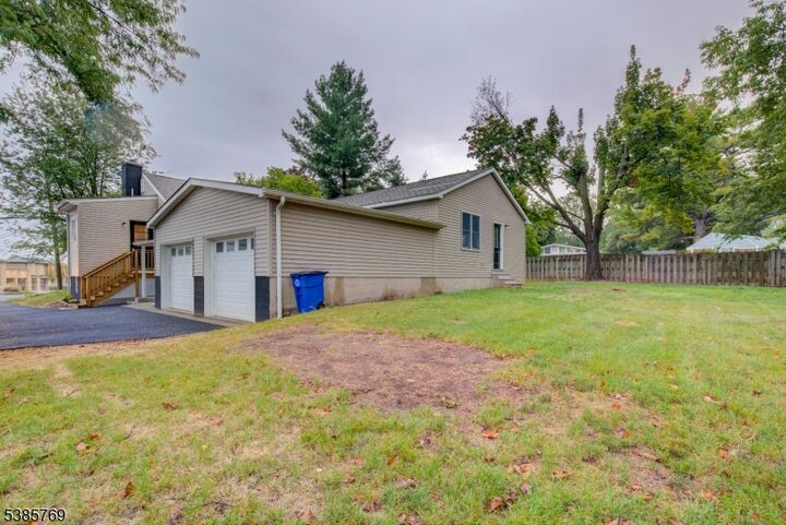 Property Photo:  874 Mountain Ave  NJ 07081 