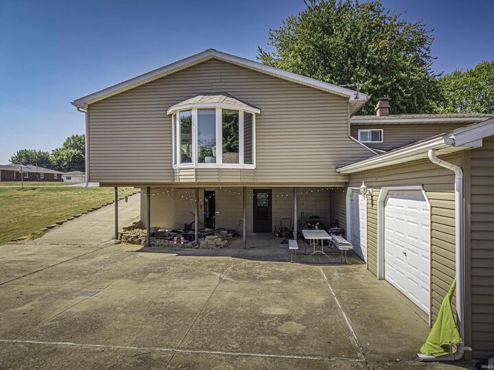 Property Photo: 308 N 3rd Avenue IN 47670