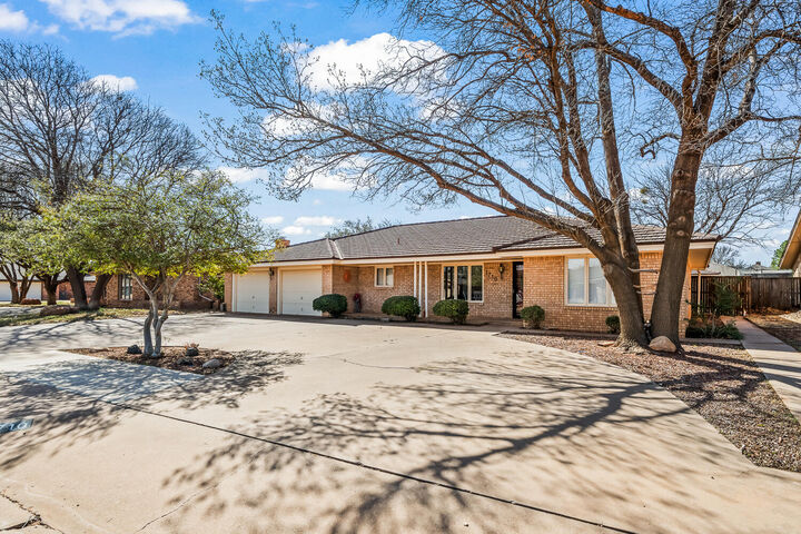 Property Photo:  1710 E Hester Street  TX 79316 