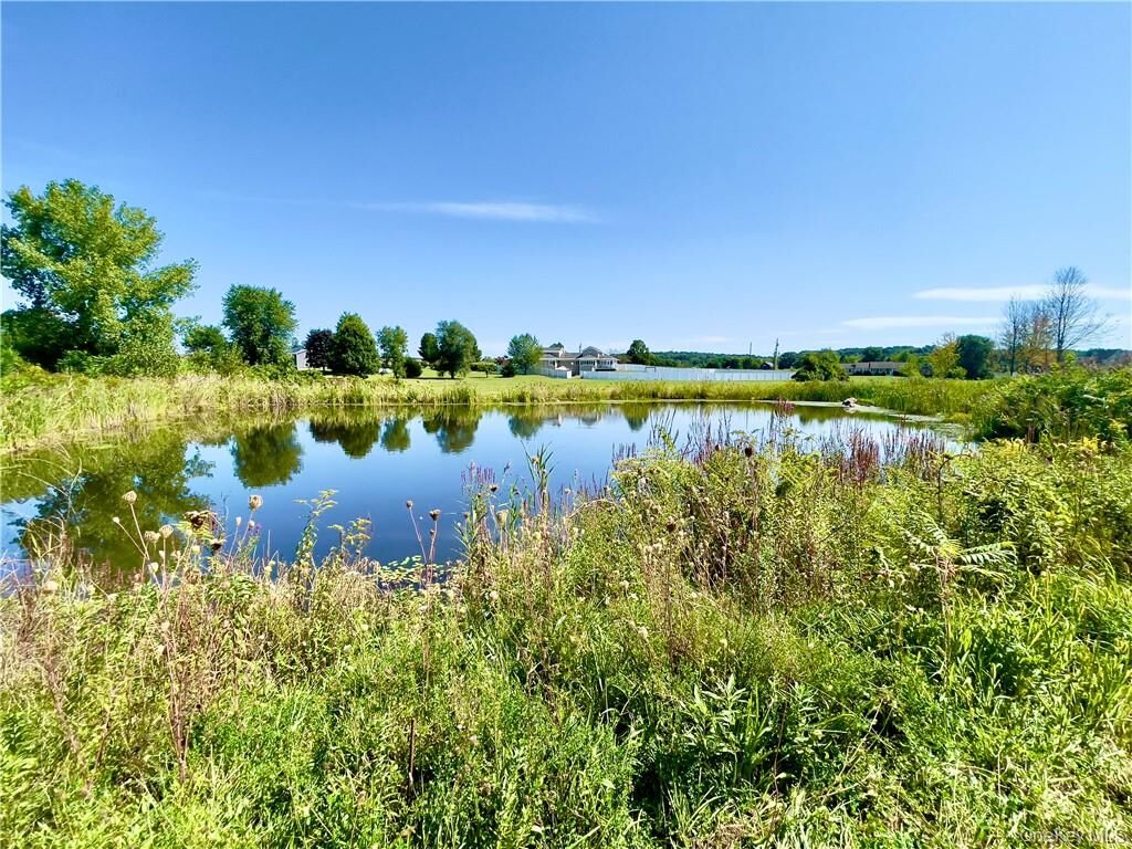 Property Photo:  27 Picnic Woods Road  NY 12515 