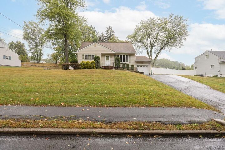 363 Gilbert Avenue  Pearl River NY 10965 photo
