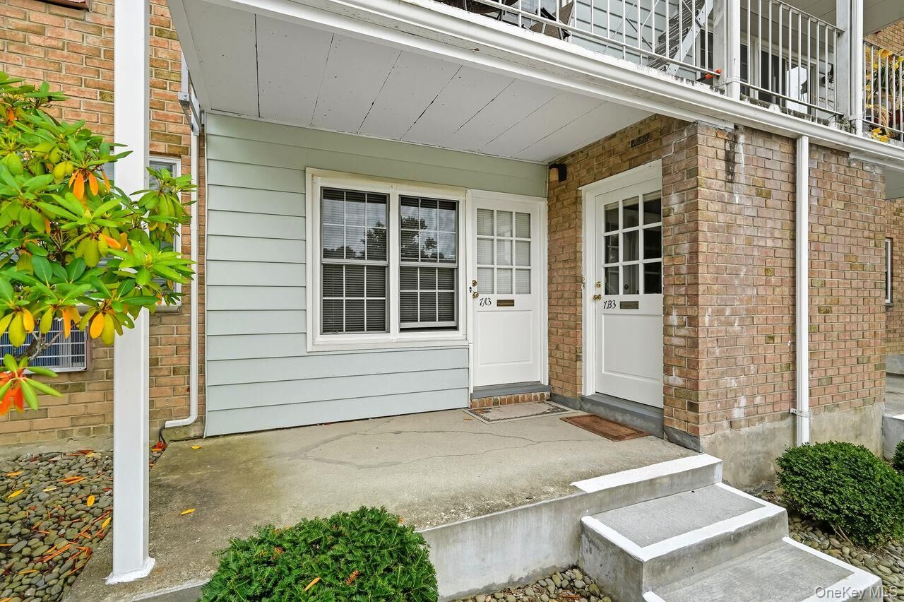 Property Photo:  1840 Crompond Road 7B3  NY 10566 