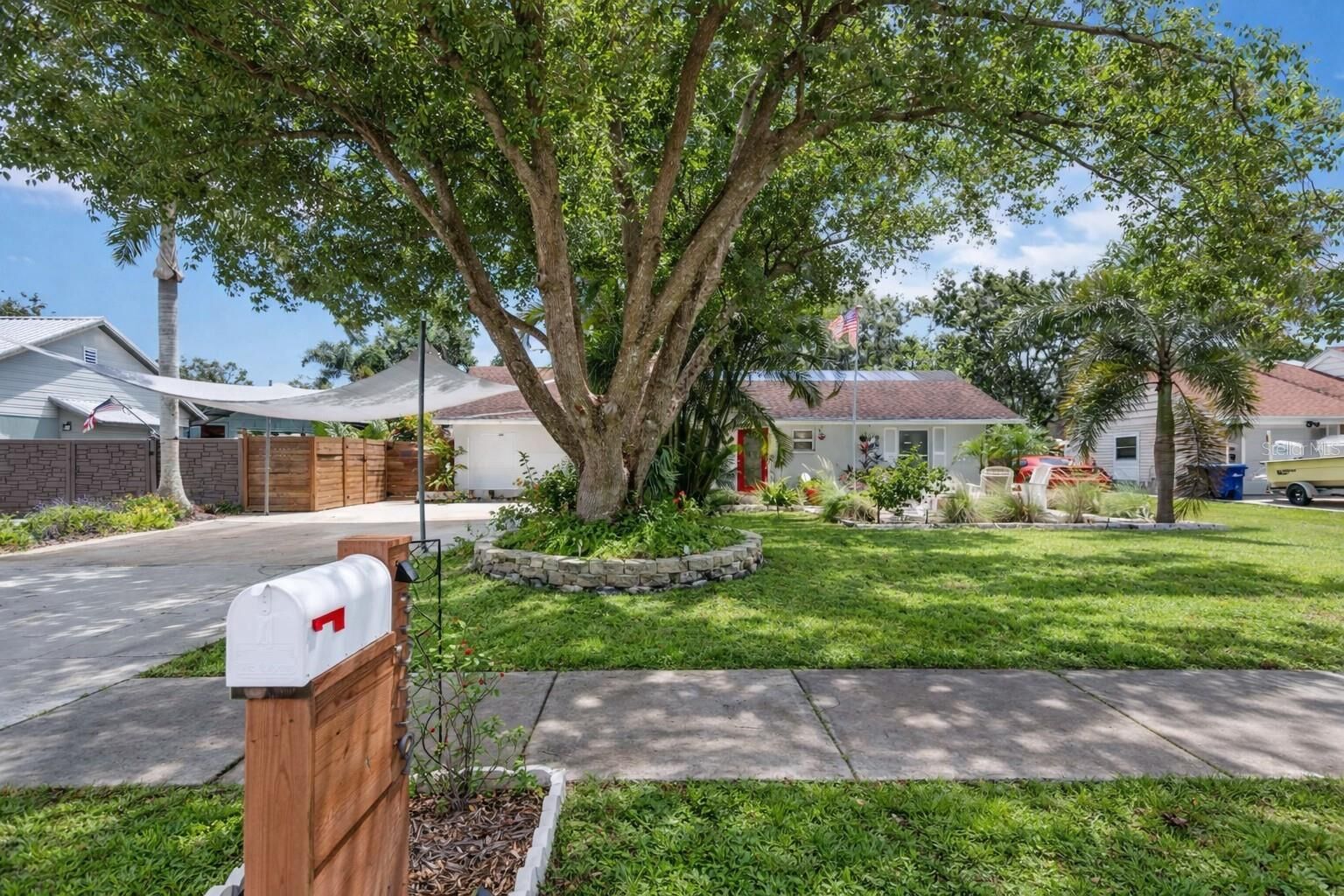 Property Photo:  3959 Palau Drive  FL 34241 