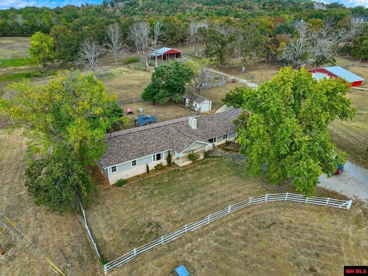 Property Photo: 2573 West Road AR 72653