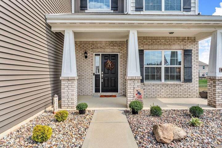 Property Photo:  73 Larimar Way  IN 46184 