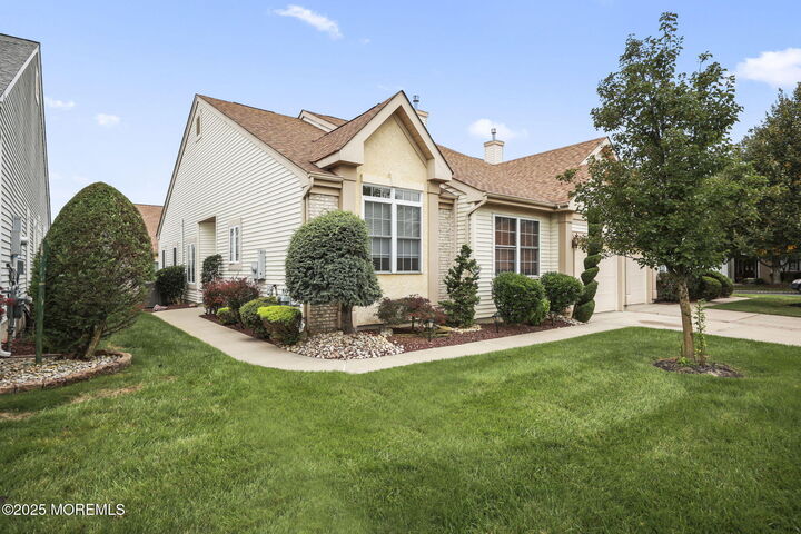 25 Wellfleet Street  Monroe NJ 08831 photo