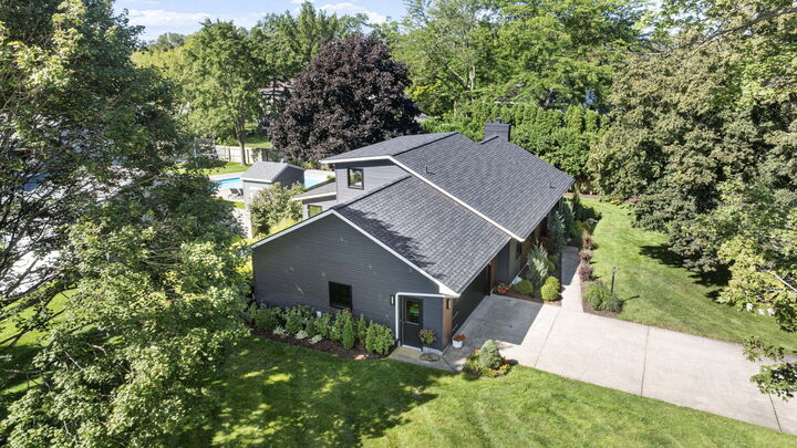 Property Photo: 400 Barber Street MI 49456