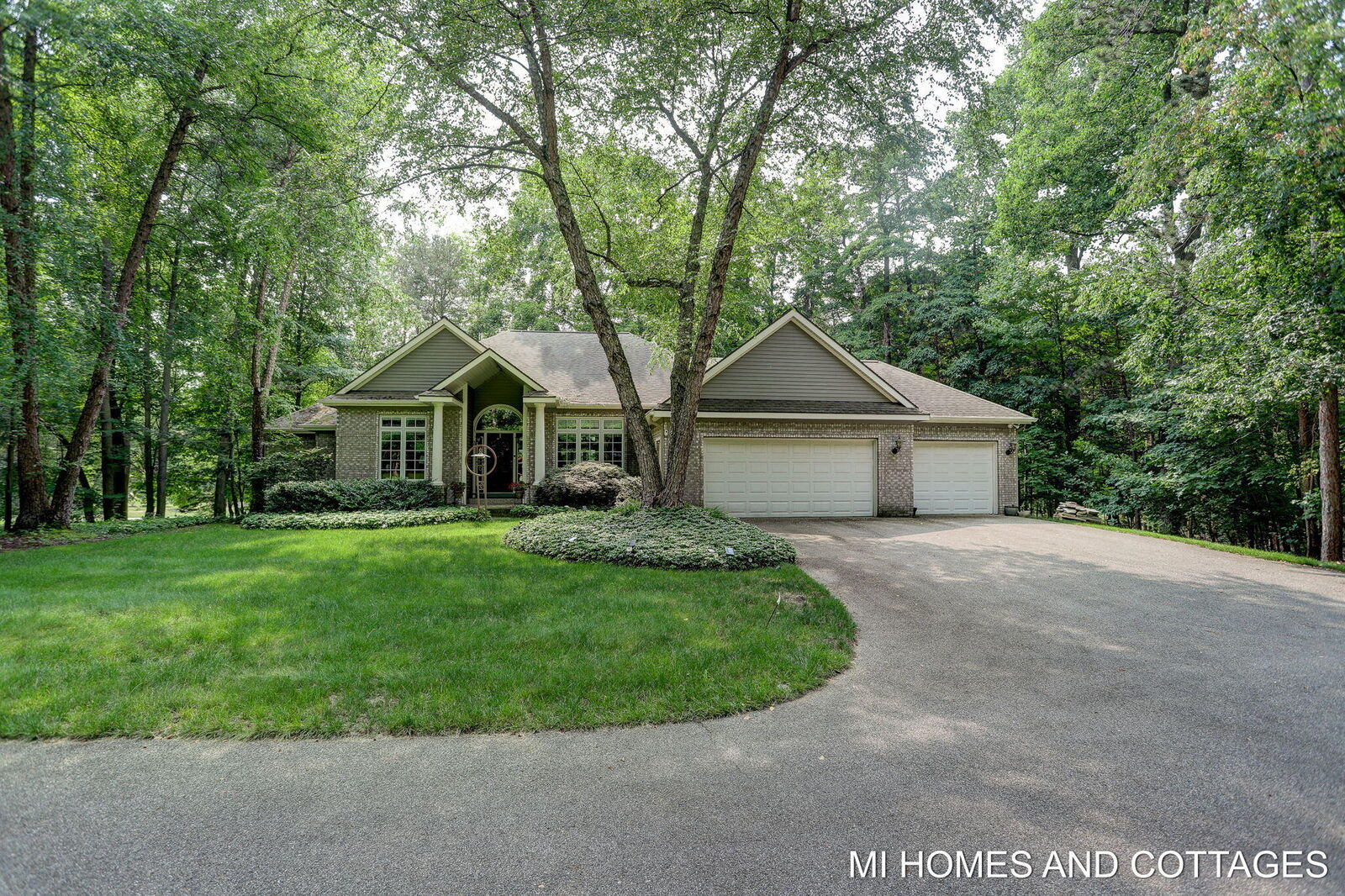 Property Photo:  6393 Hidden Ponds Drive  MI 49423 