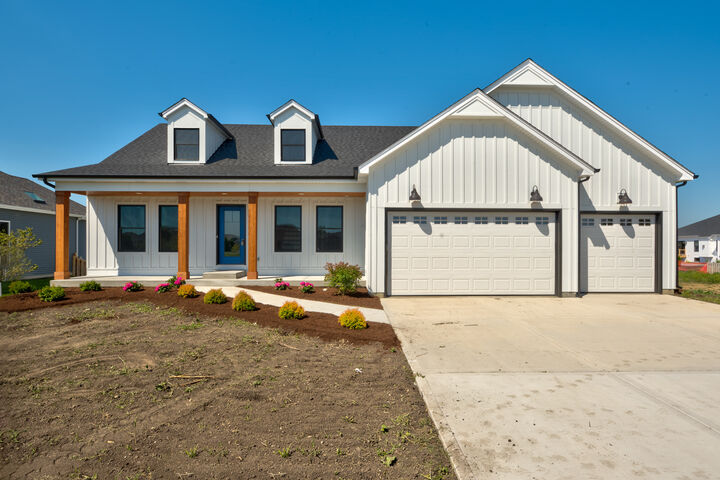 Property Photo: 777 Dartmouth Lane IL 60543