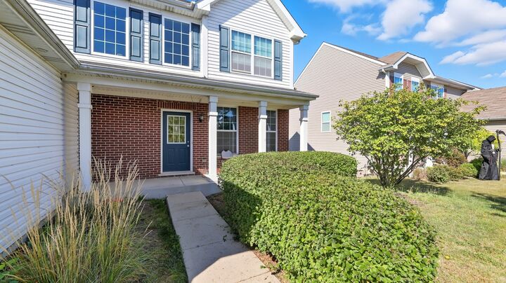 Property Photo:  