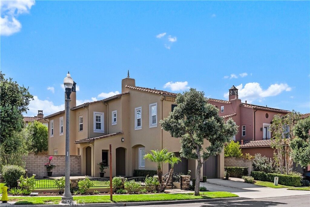 Property Photo:  102 Lattice  CA 92603 