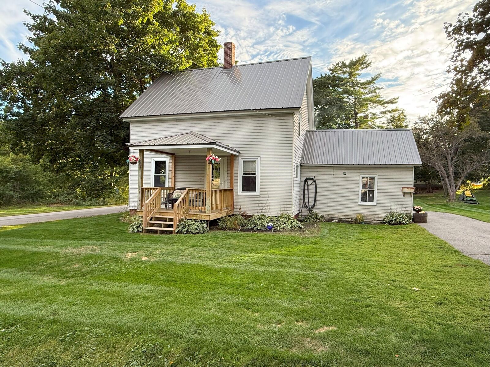 Property Photo:  77 Lincoln Street  ME 04930 
