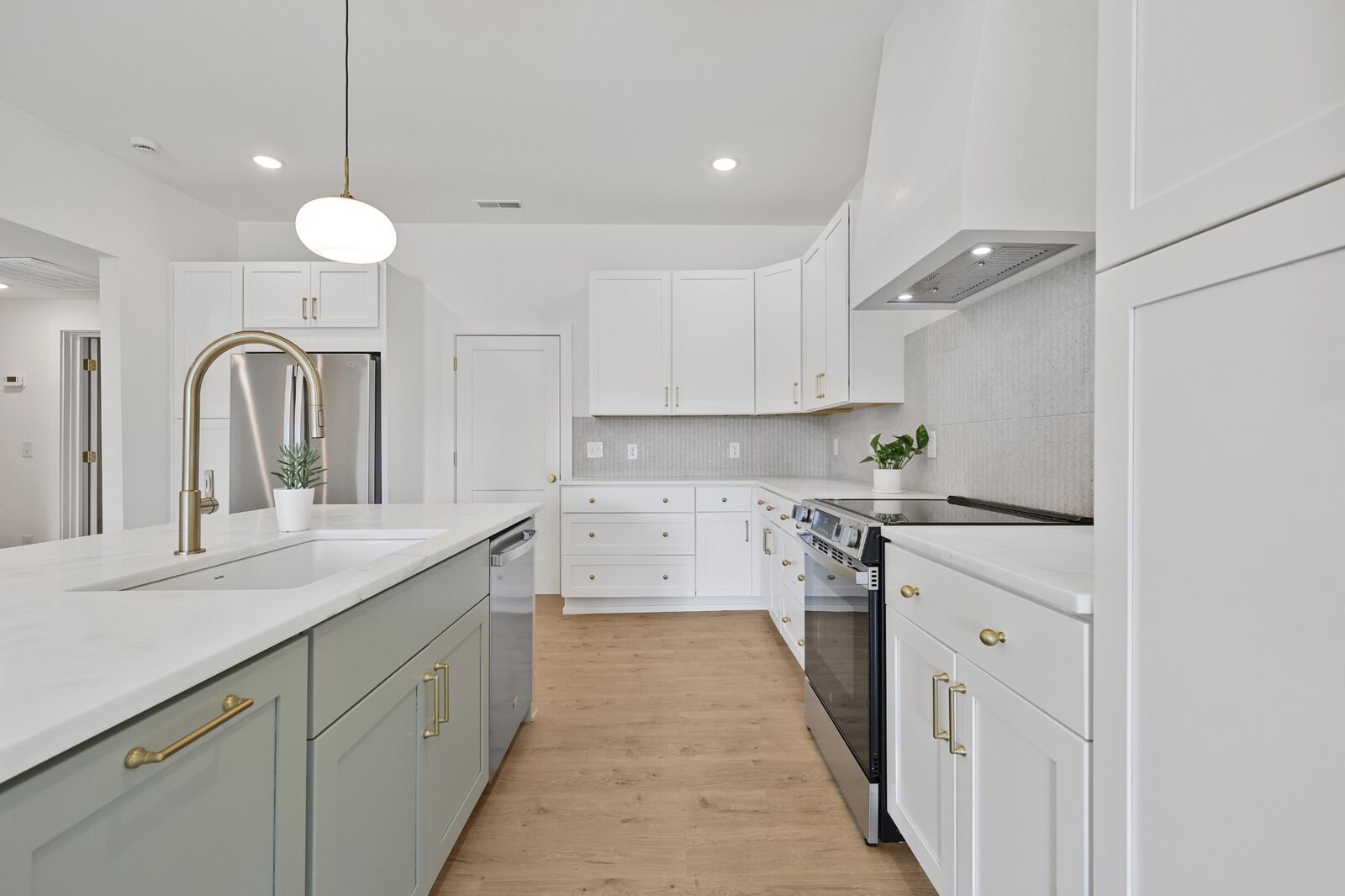 Property Photo:  100 Maury St  TN 37210 