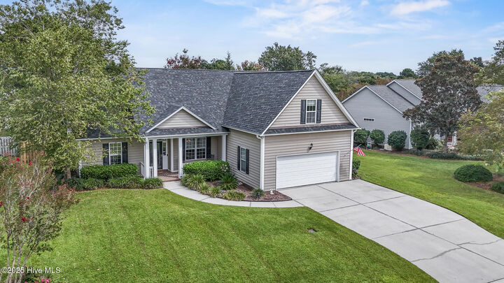 Property Photo: 6117 Ambleside Drive NC 28409