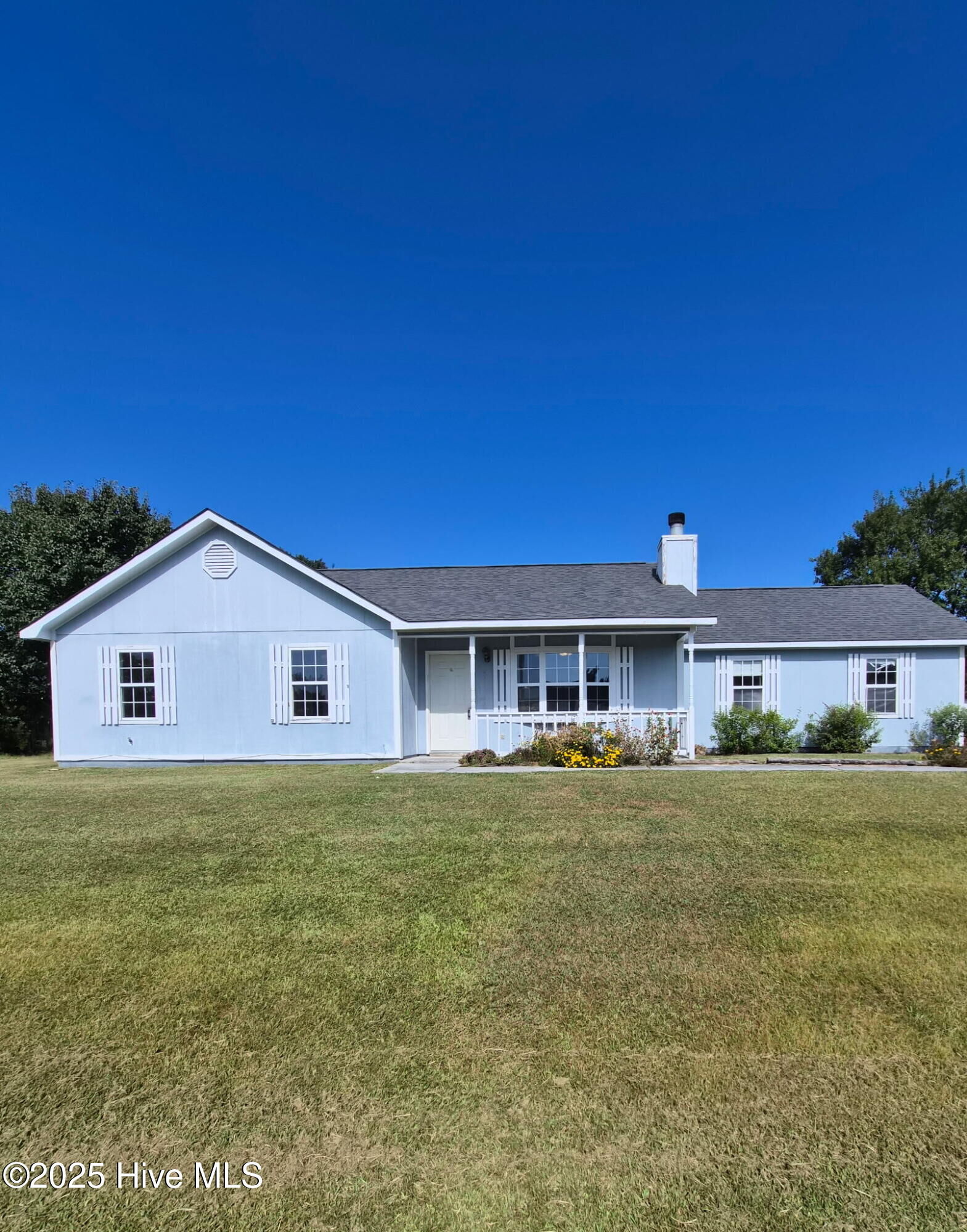 Property Photo:  204 Zachary Lane  NC 28539 