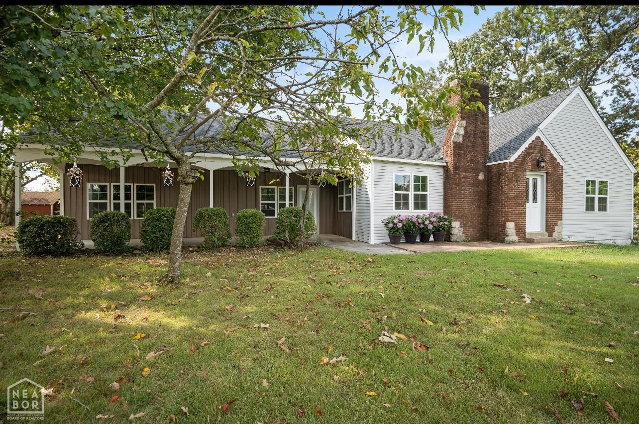 Property Photo: 415 W Pine Street AR 72455
