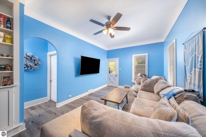 Property Photo:  607 Maple Street  MI 49601 