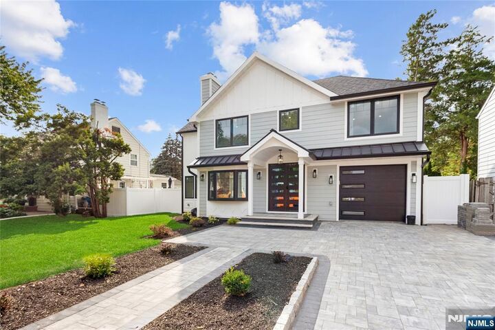 Property Photo:  1287 Oxford Lane  NJ 07083 
