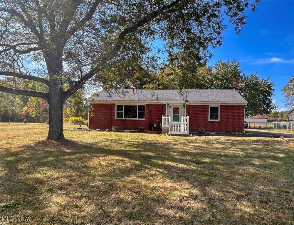 Property Photo:  2495 Wilshire Drive  OH 44410 