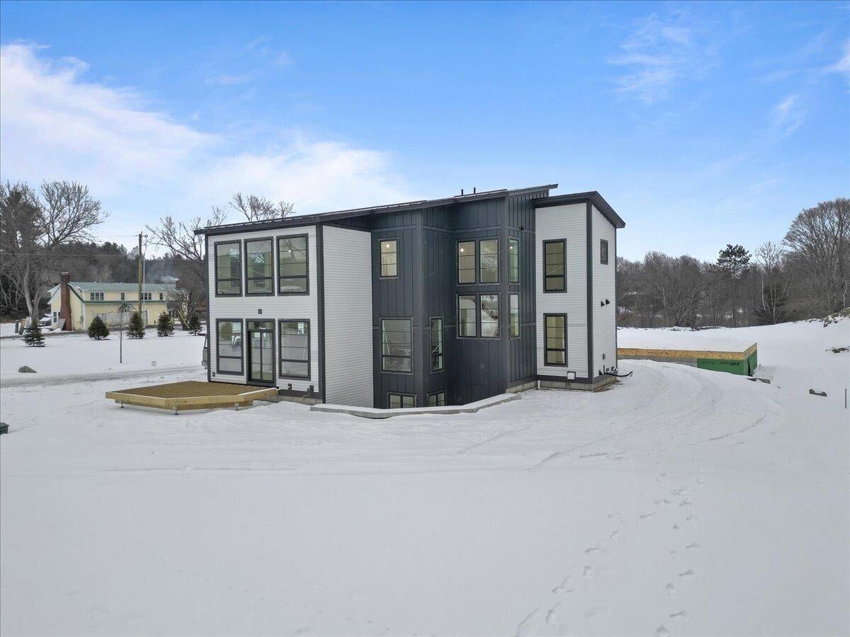 Property Photo:  24 River'S Edge Lane  VT 05672 