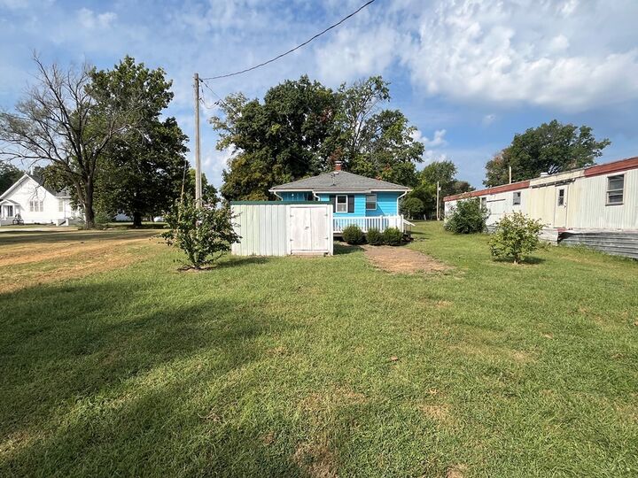 Property Photo: 417 Ash Street MO 64643