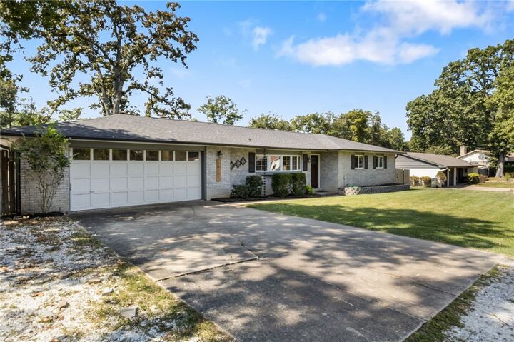 Property Photo:  14151 Wolf Drive  AR 72756 