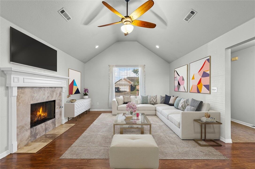 Property Photo:  6003 S 36th Street  AR 72758 